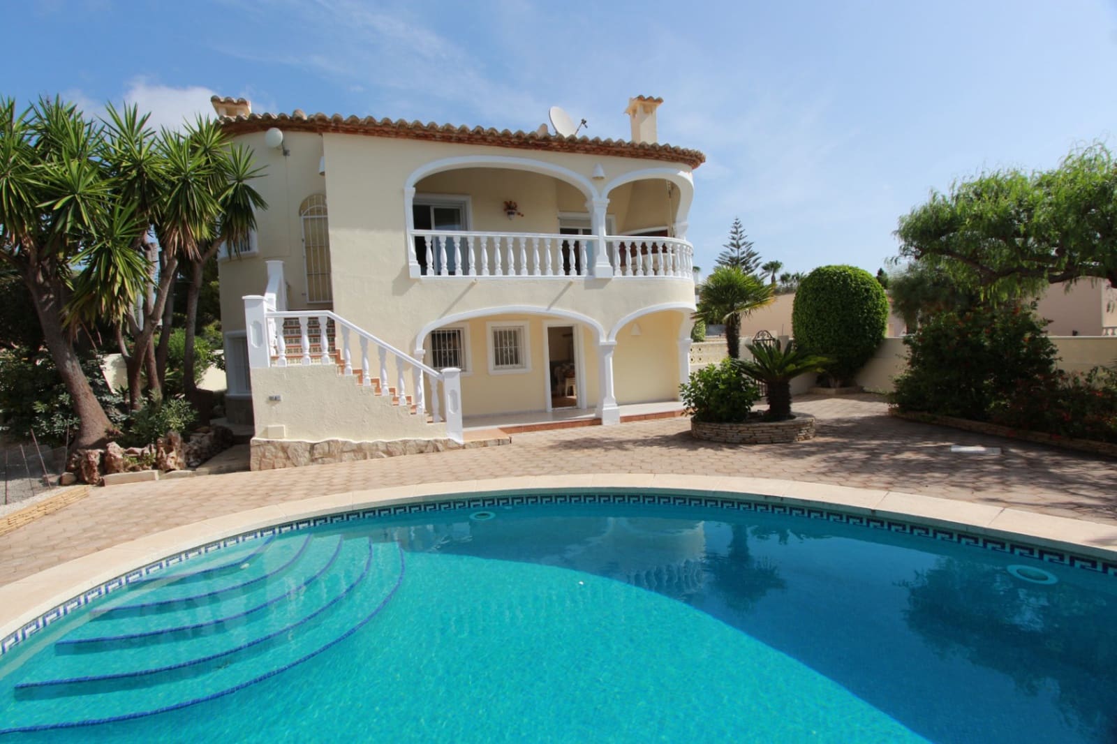 3 soverom Villa til salgs i Calpe / Calp med svømmebasseng garasje - € 650 000 (Ref: 9589305)