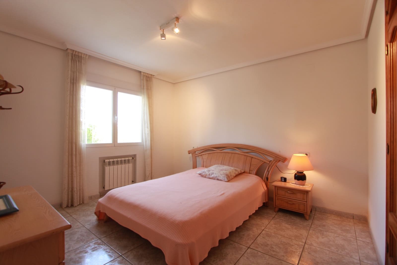 3 soverom Villa til salgs i Calpe / Calp med svømmebasseng garasje - € 650 000 (Ref: 9589305)