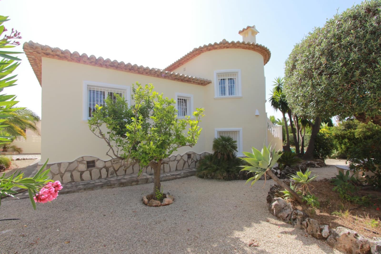3 soverom Villa til salgs i Calpe / Calp med svømmebasseng garasje - € 650 000 (Ref: 9589305)