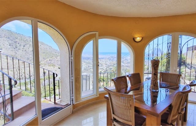 Chalet de 3 habitaciones en Calpe / Calp en venta con piscina - 478.000 € (Ref: 9589306)