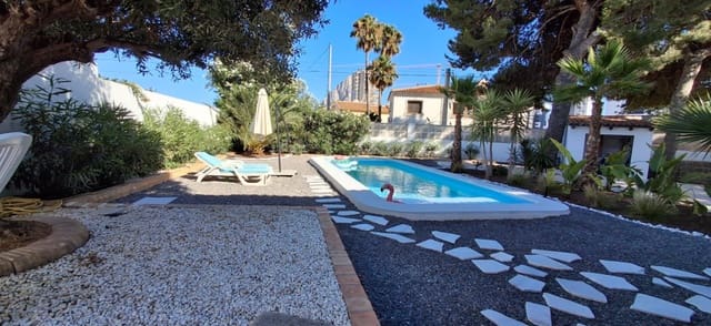 5 makuuhuone Huvila myytävänä paikassa Calpe / Calp mukana uima-altaan - 749 000 € (Ref: 9589307)