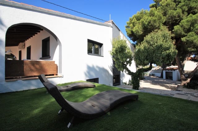 5 makuuhuone Huvila myytävänä paikassa Calpe / Calp mukana uima-altaan - 749 000 € (Ref: 9589307)