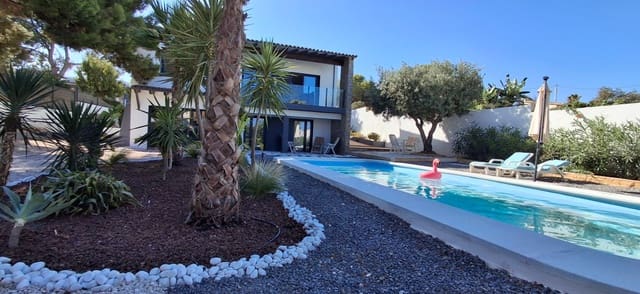 5 makuuhuone Huvila myytävänä paikassa Calpe / Calp mukana uima-altaan - 749 000 € (Ref: 9589307)