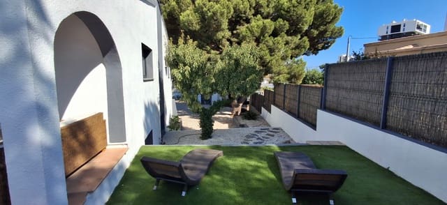 5 makuuhuone Huvila myytävänä paikassa Calpe / Calp mukana uima-altaan - 749 000 € (Ref: 9589307)