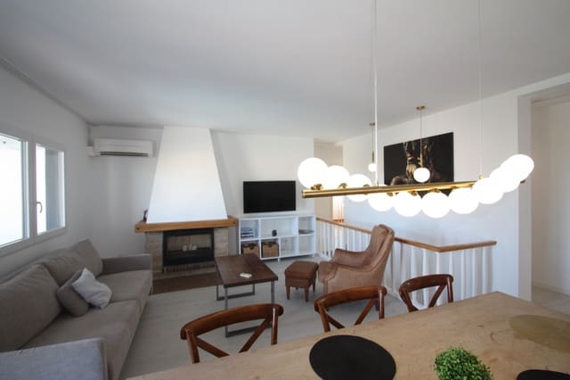 5 makuuhuone Huvila myytävänä paikassa Calpe / Calp mukana uima-altaan - 749 000 € (Ref: 9589307)