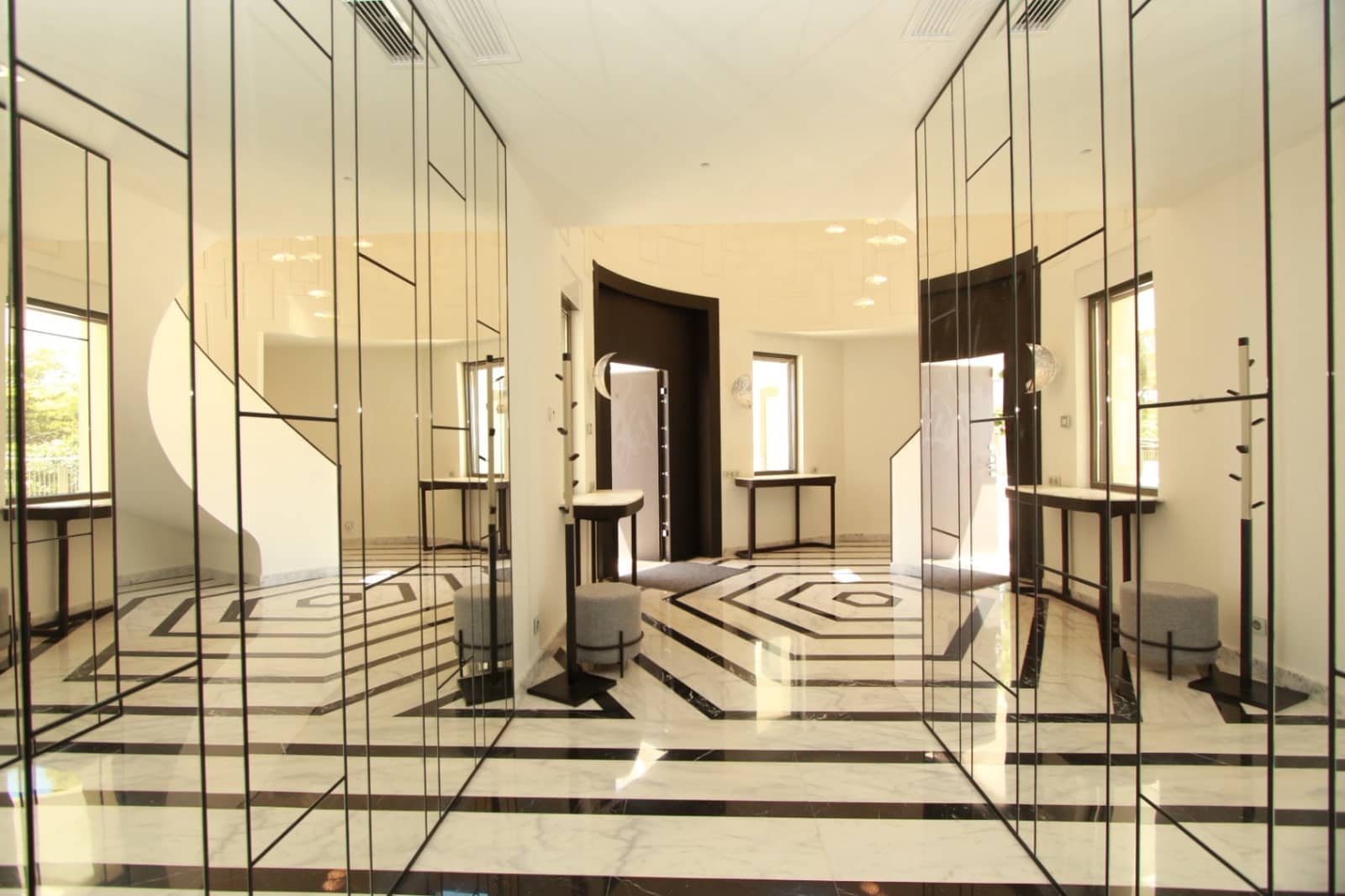 4 makuuhuone Huvila myytävänä paikassa Moraira mukana uima-altaan 
autotalli - 3 300 000 € (Ref: 9589308)