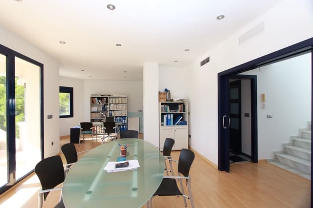 4 makuuhuone Huvila myytävänä paikassa Calpe / Calp - 695 000 € (Ref: 9589309)