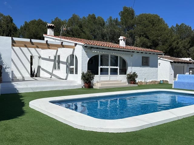 3 soverom Villa til salgs i Moraira, Teulada-Moraira med svømmebasseng garasje - € 850 000 (Ref: 9589311)