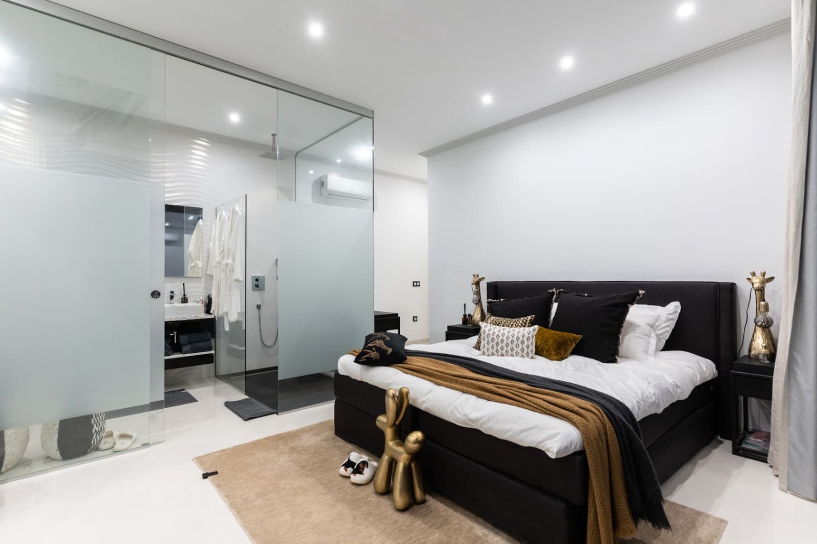 5 slaapkamer Villa te koop in Benissa met zwembad garage - € 3.500.000 (Ref: 9589317)