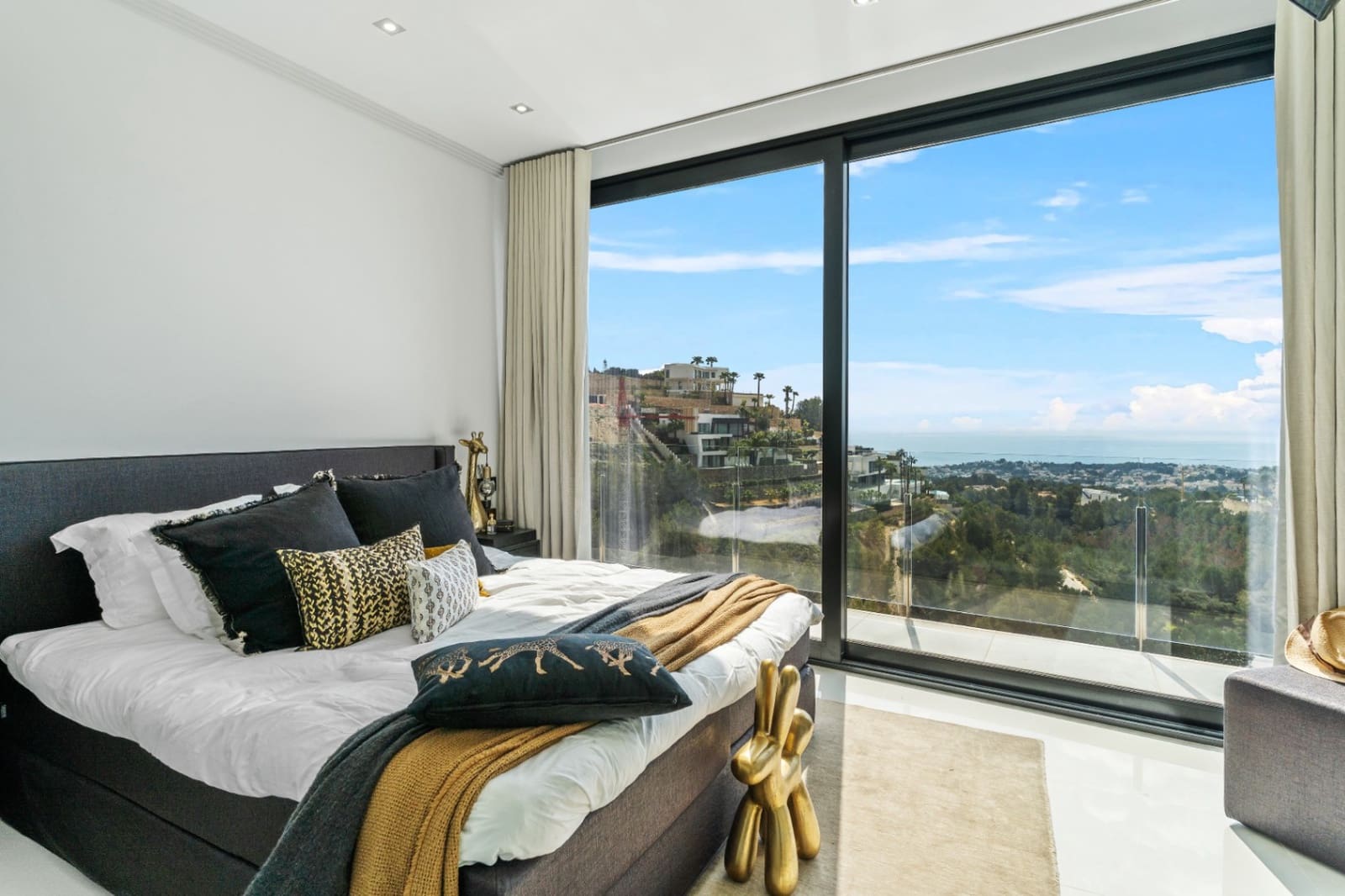 5 slaapkamer Villa te koop in Benissa met zwembad garage - € 3.500.000 (Ref: 9589317)