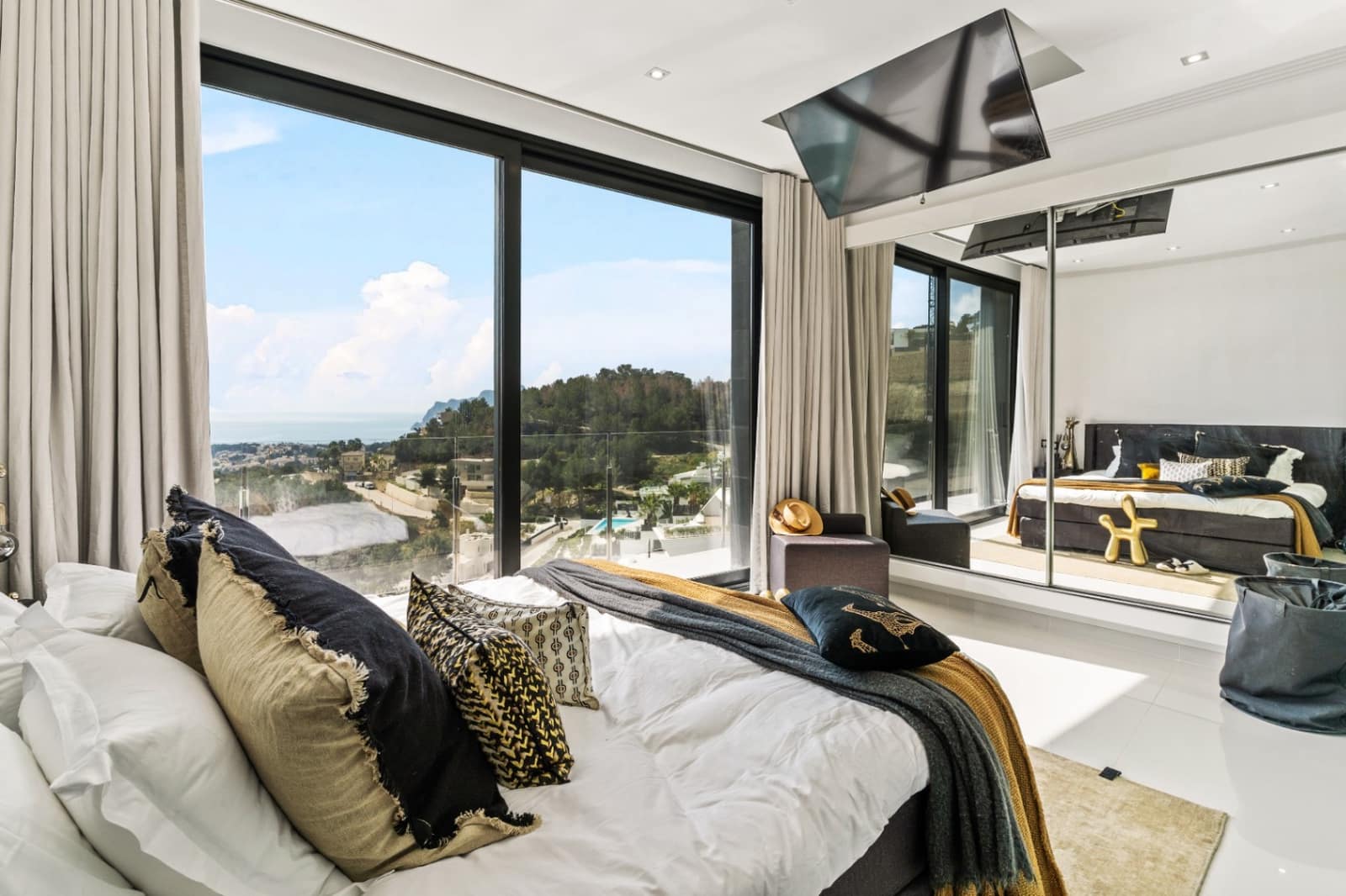 5 slaapkamer Villa te koop in Benissa met zwembad garage - € 3.500.000 (Ref: 9589317)