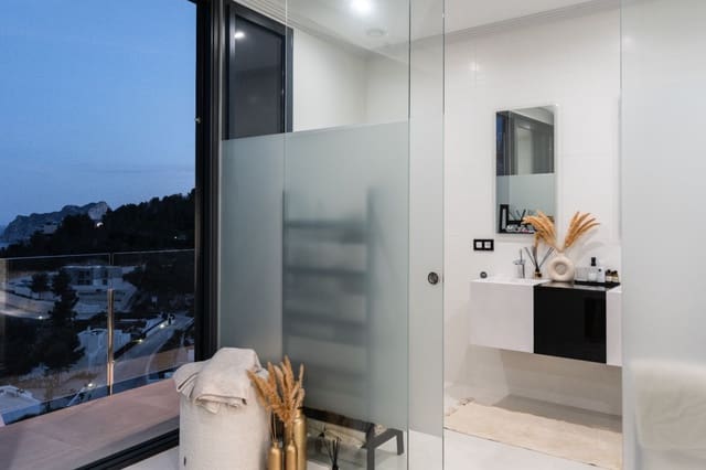 5 slaapkamer Villa te koop in Benissa met zwembad garage - € 3.500.000 (Ref: 9589317)