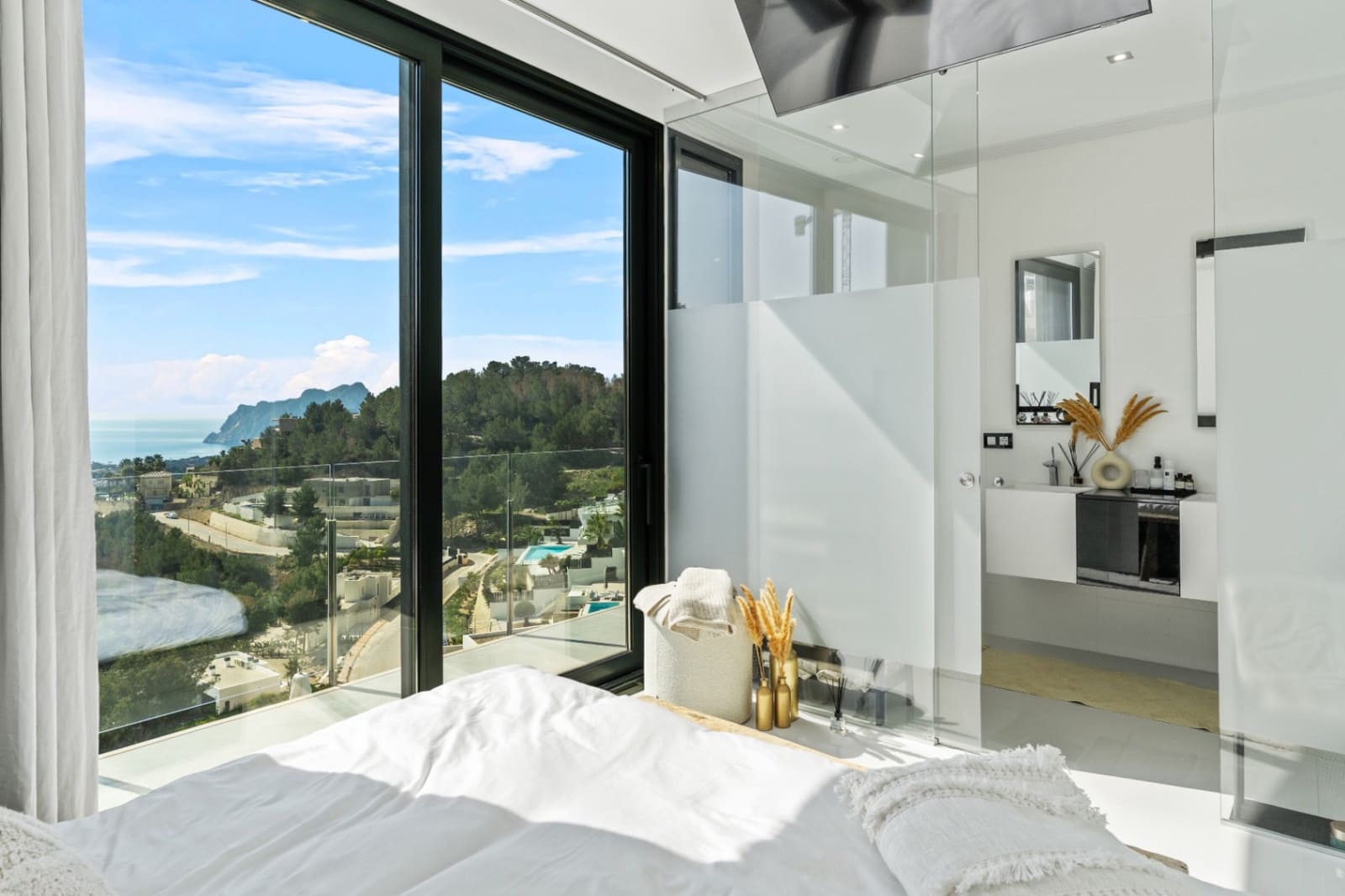 5 slaapkamer Villa te koop in Benissa met zwembad garage - € 3.500.000 (Ref: 9589317)