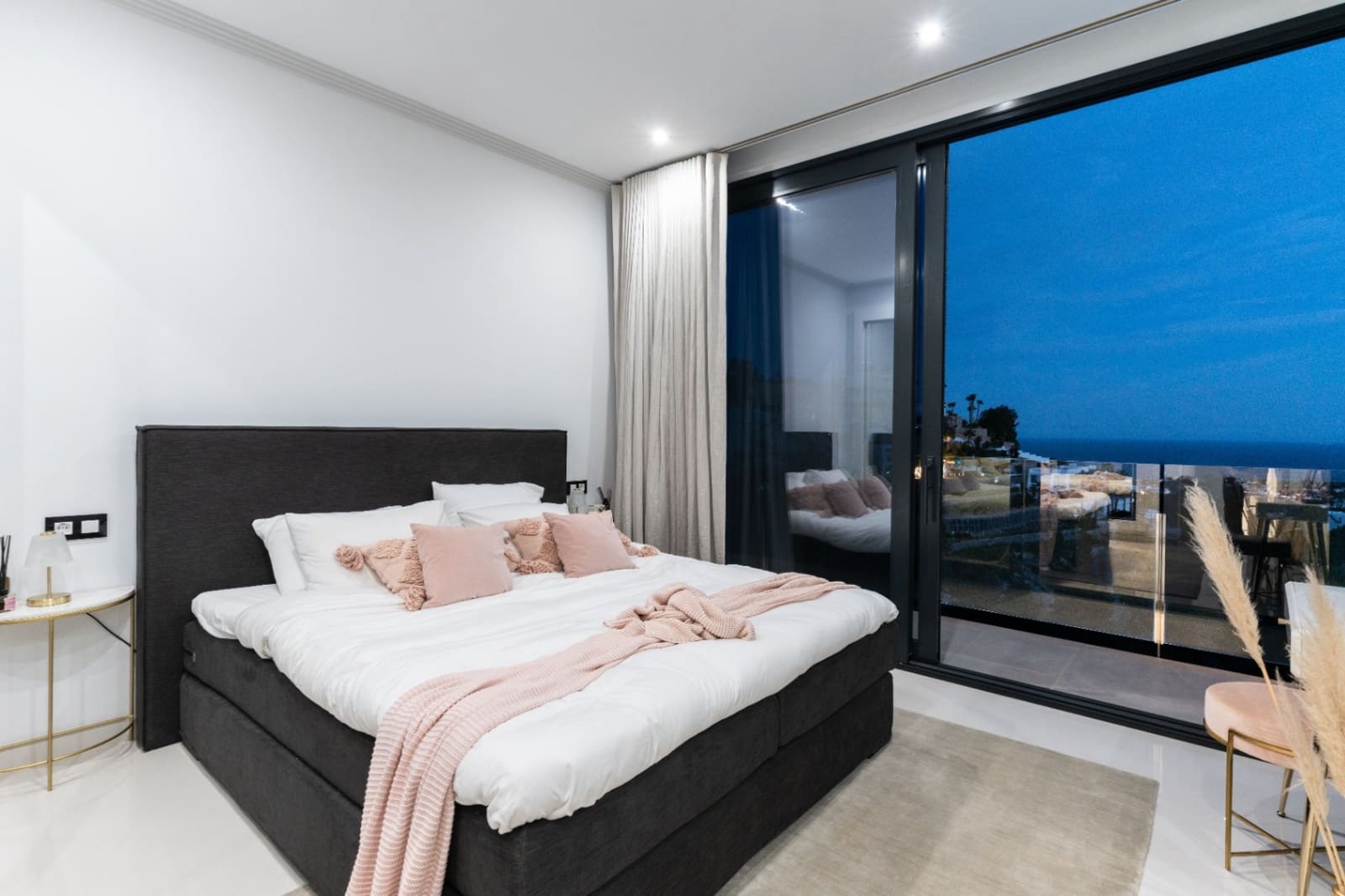 5 slaapkamer Villa te koop in Benissa met zwembad garage - € 3.500.000 (Ref: 9589317)