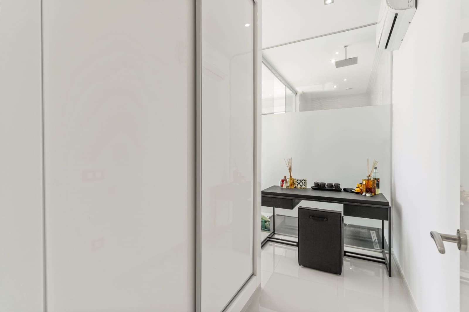 5 slaapkamer Villa te koop in Benissa met zwembad garage - € 3.500.000 (Ref: 9589317)