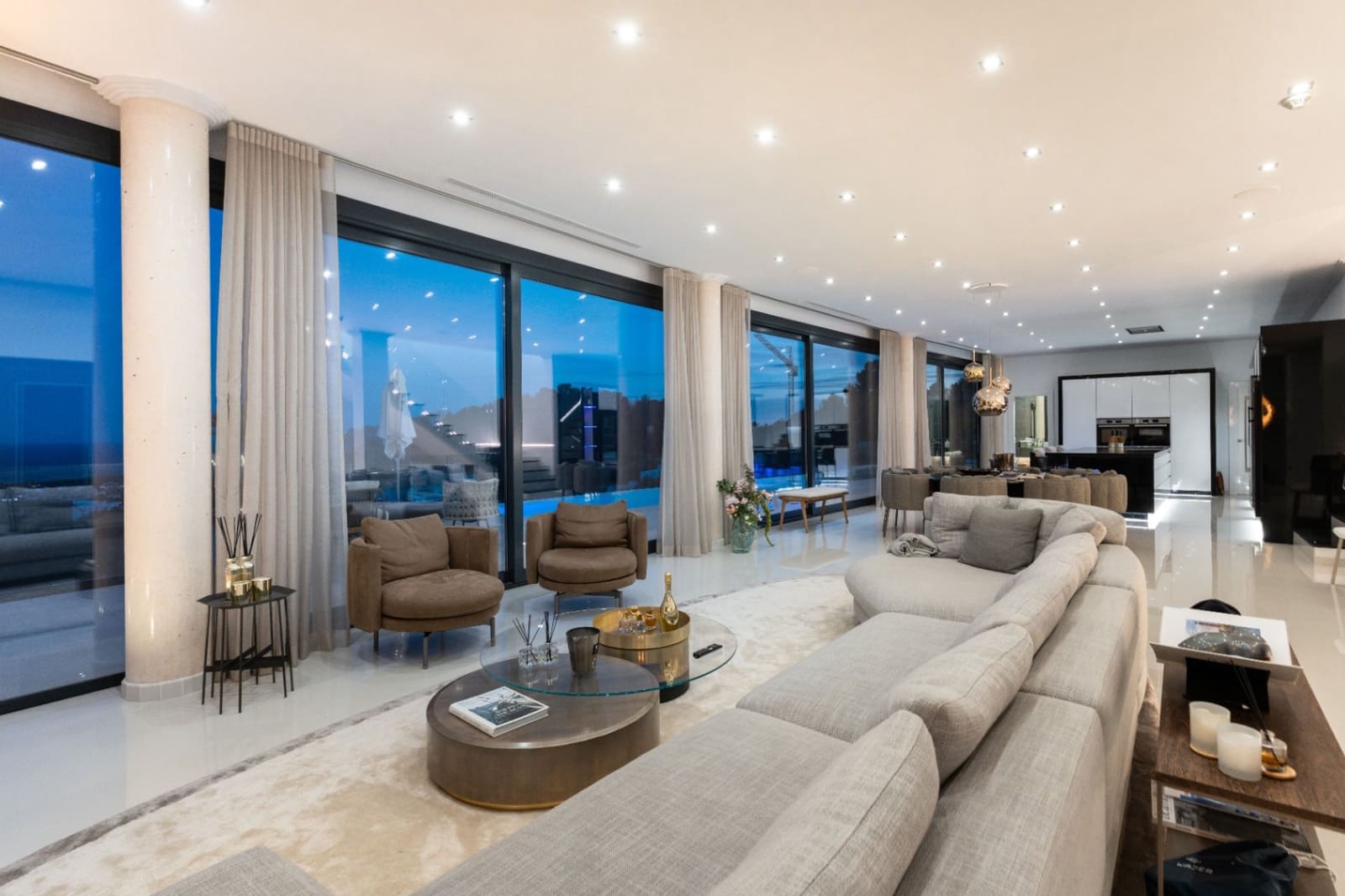 5 slaapkamer Villa te koop in Benissa met zwembad garage - € 3.500.000 (Ref: 9589317)