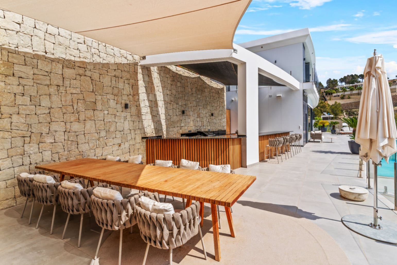 5 slaapkamer Villa te koop in Benissa met zwembad garage - € 3.500.000 (Ref: 9589317)