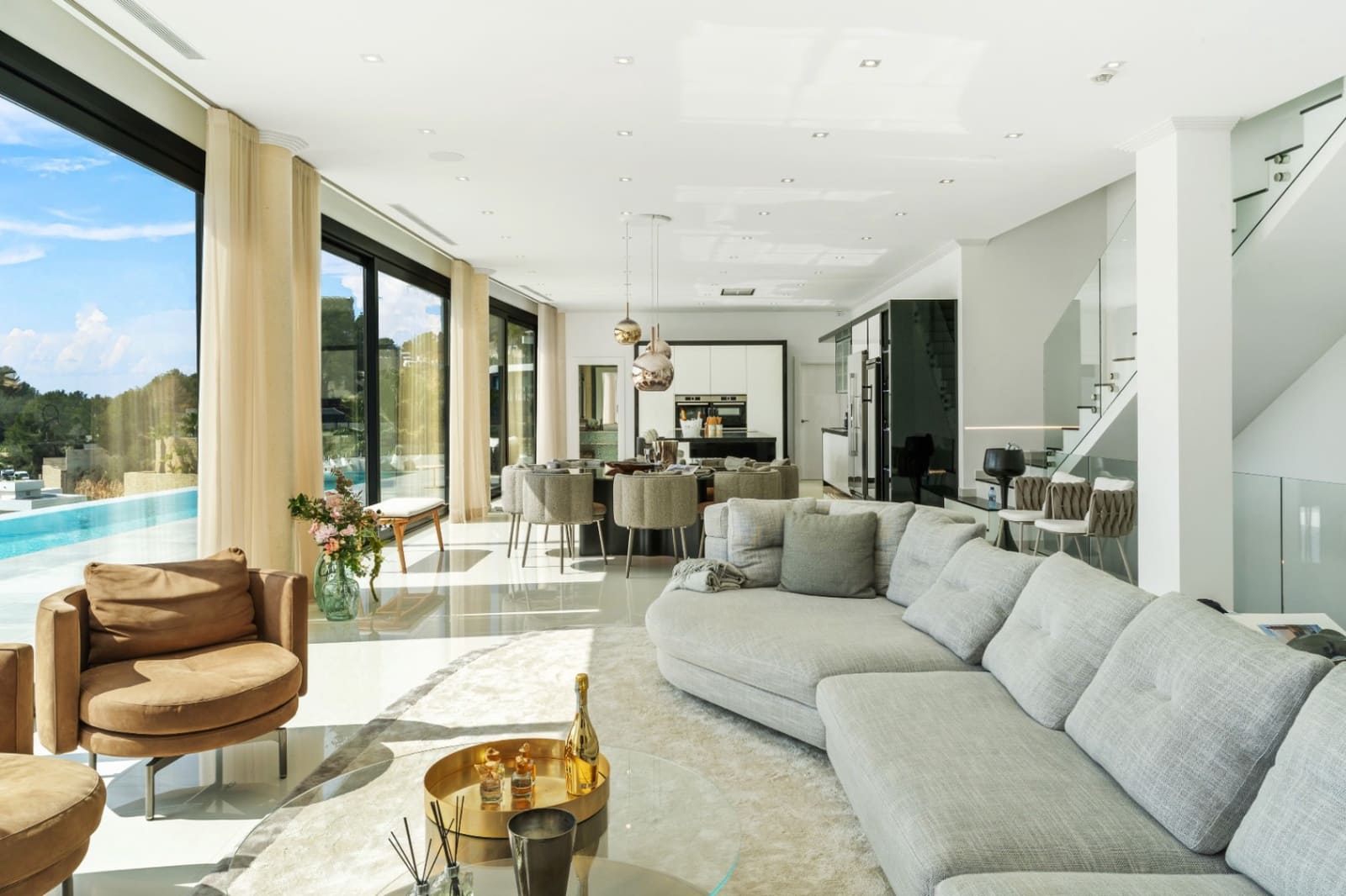 5 slaapkamer Villa te koop in Benissa met zwembad garage - € 3.500.000 (Ref: 9589317)