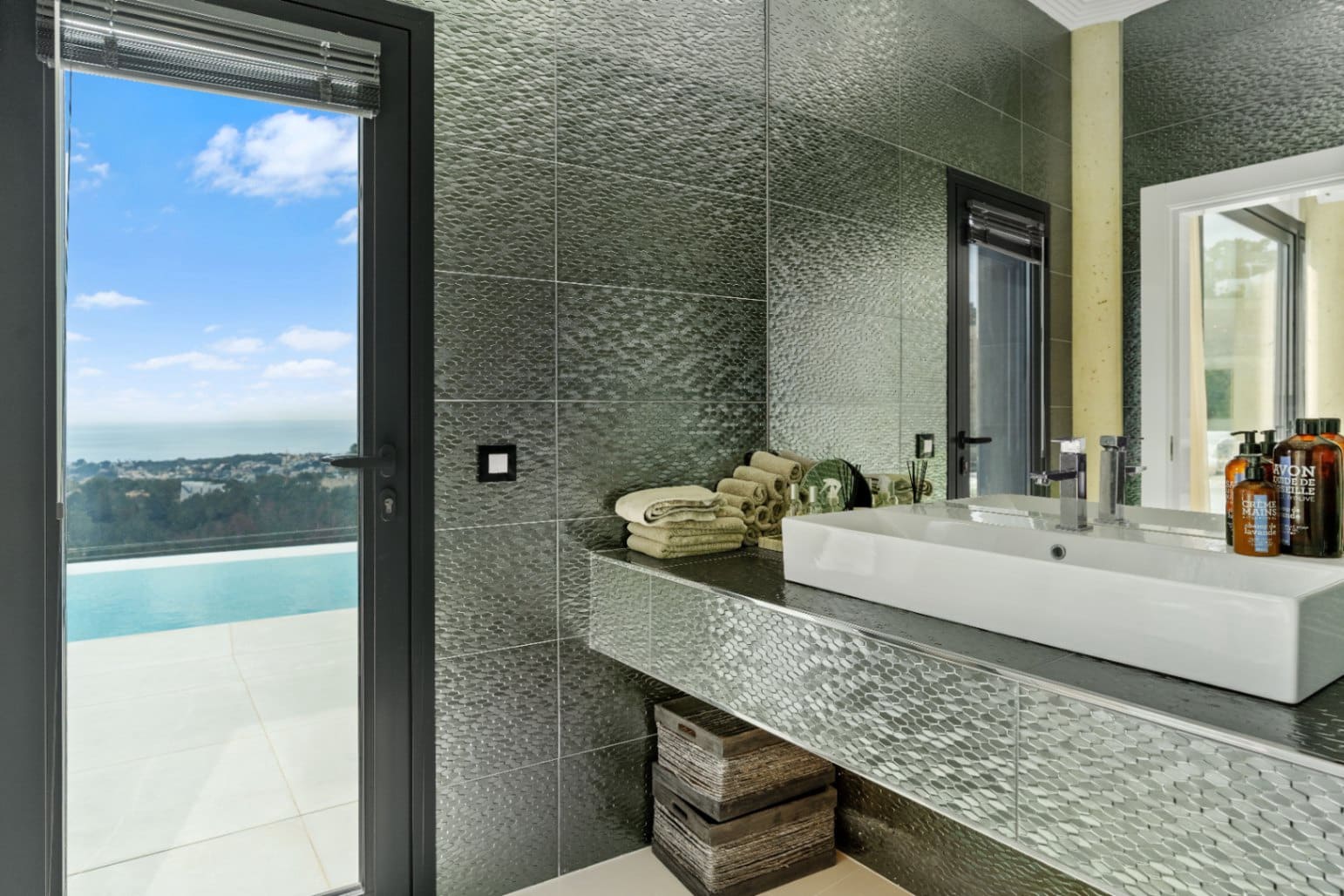 5 slaapkamer Villa te koop in Benissa met zwembad garage - € 3.500.000 (Ref: 9589317)