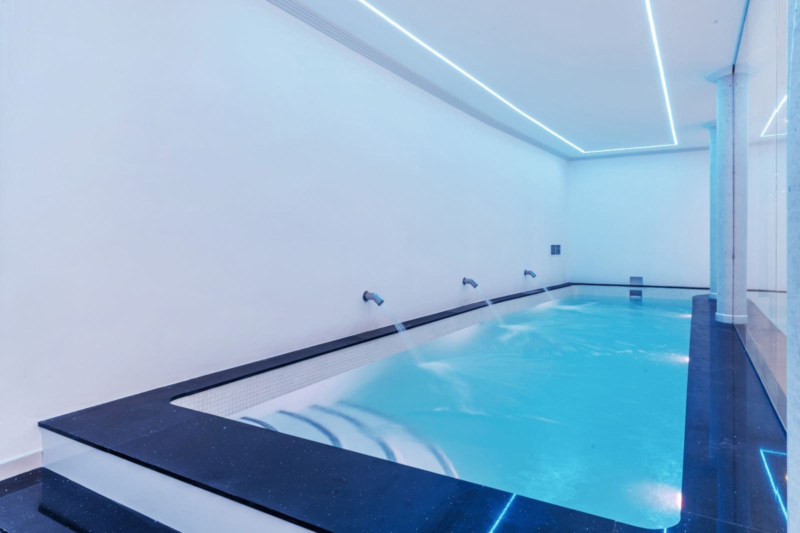 5 slaapkamer Villa te koop in Benissa met zwembad garage - € 3.500.000 (Ref: 9589317)