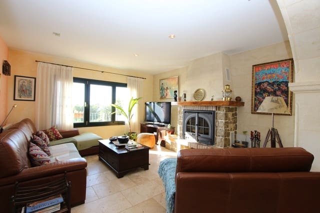 5 slaapkamer Villa te koop in Benissa met zwembad garage - € 2.200.000 (Ref: 9589321)