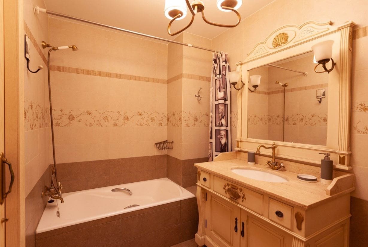 5 bedroom Villa for sale in Benissa with pool garage - € 3,130,000 (Ref: 9589322)