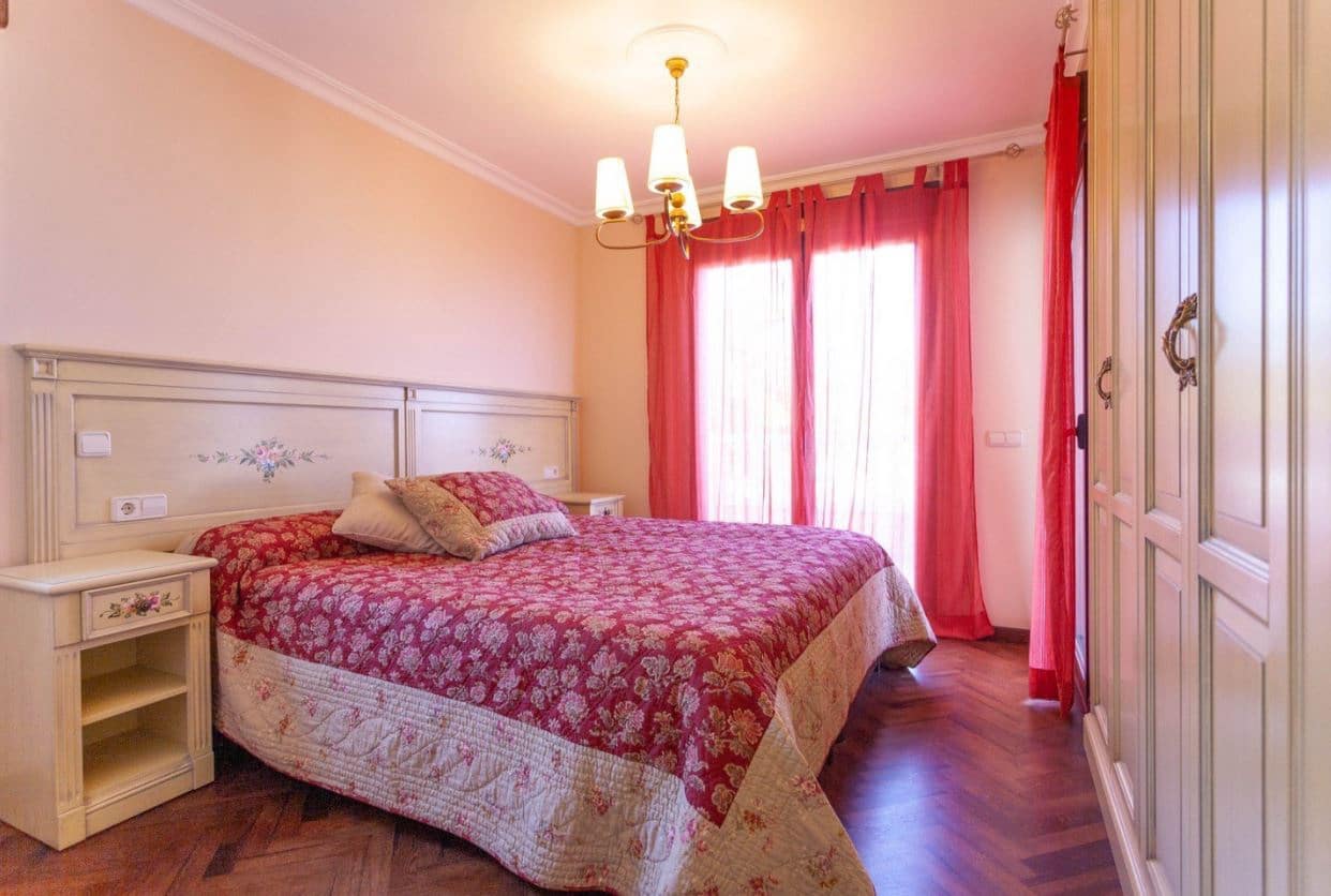 5 bedroom Villa for sale in Benissa with pool garage - € 3,130,000 (Ref: 9589322)