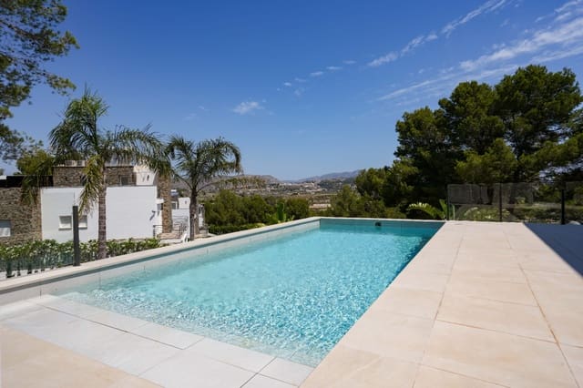 Chalet de 4 habitaciones en Moraira, Teulada-Moraira en venta con piscina - 1.499.000 € (Ref: 9589323)