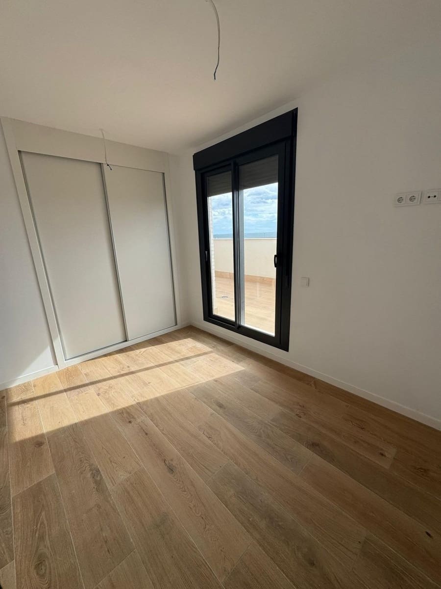 3 soveværelse Penthouse til salg i Alicante by med swimmingpool - € 499.000 (Ref: 9622336)