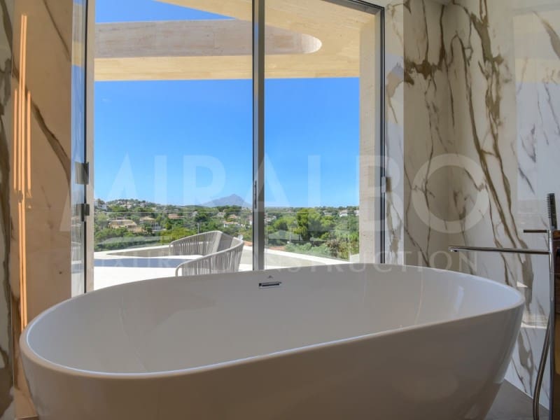 Chalet de 4 habitaciones en Javea / Xàbia en venta - 4.970.000 € (Ref: 9661619)