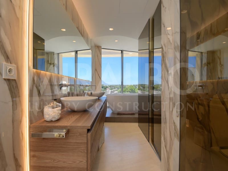 Chalet de 4 habitaciones en Javea / Xàbia en venta - 4.970.000 € (Ref: 9661619)