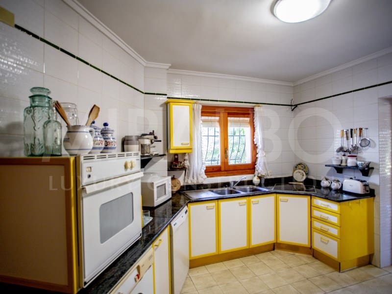 4 makuuhuone Huvila myytävänä paikassa Javea / Xabia mukana 
autotalli - 1 840 000 € (Ref: 9666110)