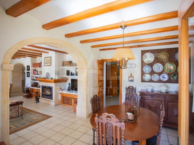 4 bedroom Villa for sale in Partides comunes - Adsubia, Javea / Xàbia with garage - € 1,840,000 (Ref: 9666110)