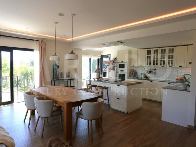 Chalet de 4 habitaciones en Javea / Xàbia en venta - 1.500.000 € (Ref: 9666111)