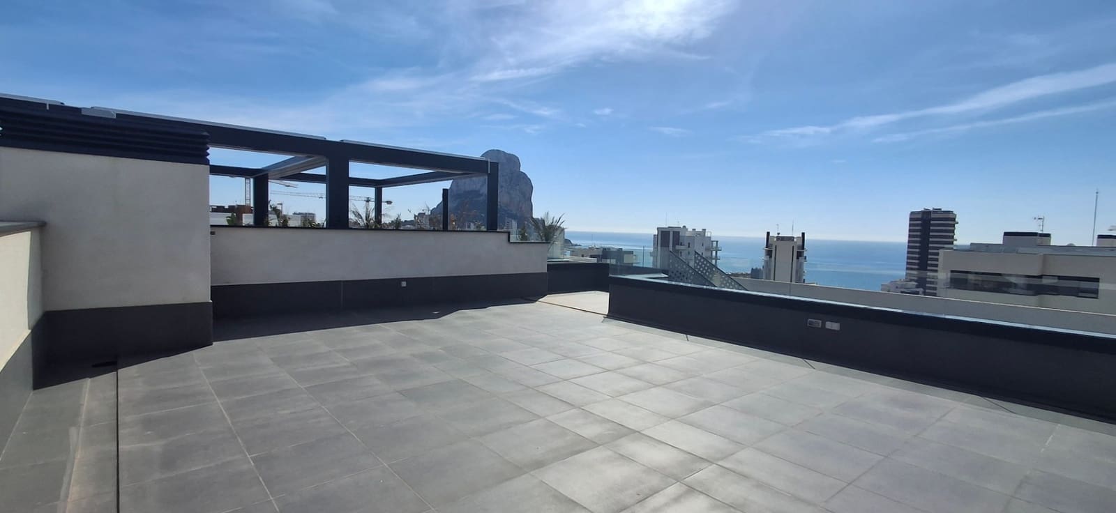 2 bedroom Penthouse for sale in Calpe / Calp with pool garage - € 549,000 (Ref: 9670115)