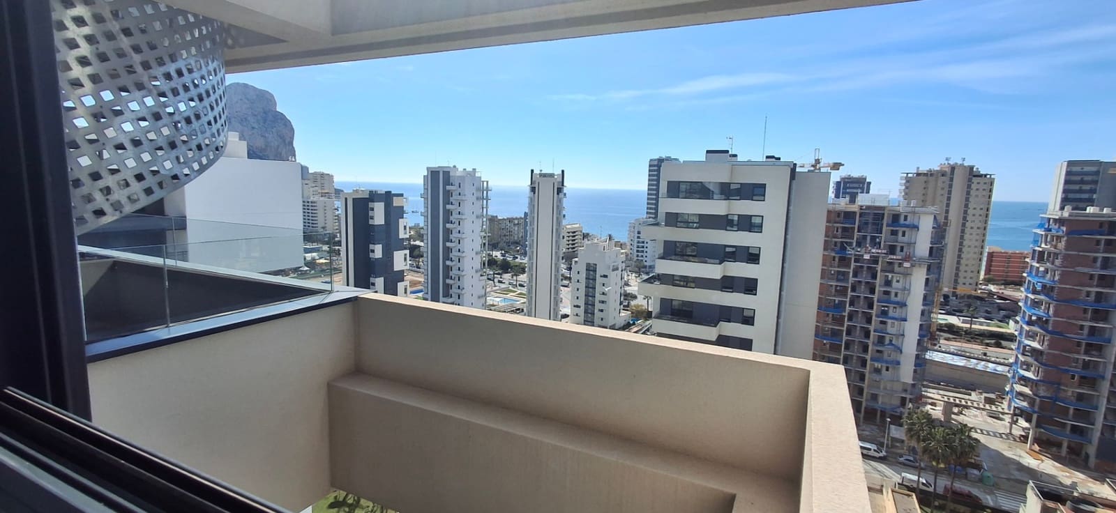 2 bedroom Penthouse for sale in Calpe / Calp with pool garage - € 549,000 (Ref: 9670115)