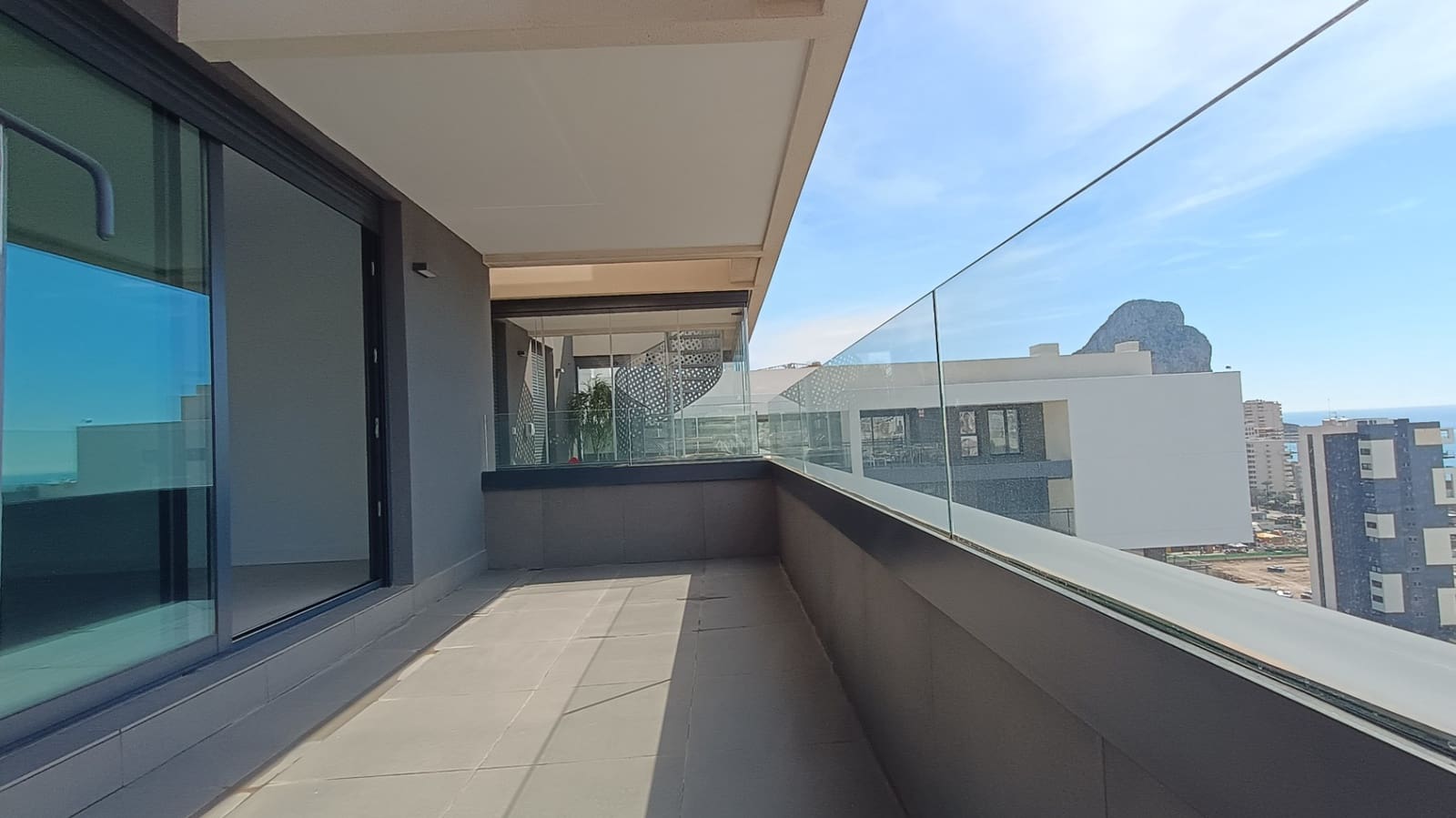 2 bedroom Penthouse for sale in Calpe / Calp with pool garage - € 549,000 (Ref: 9670115)