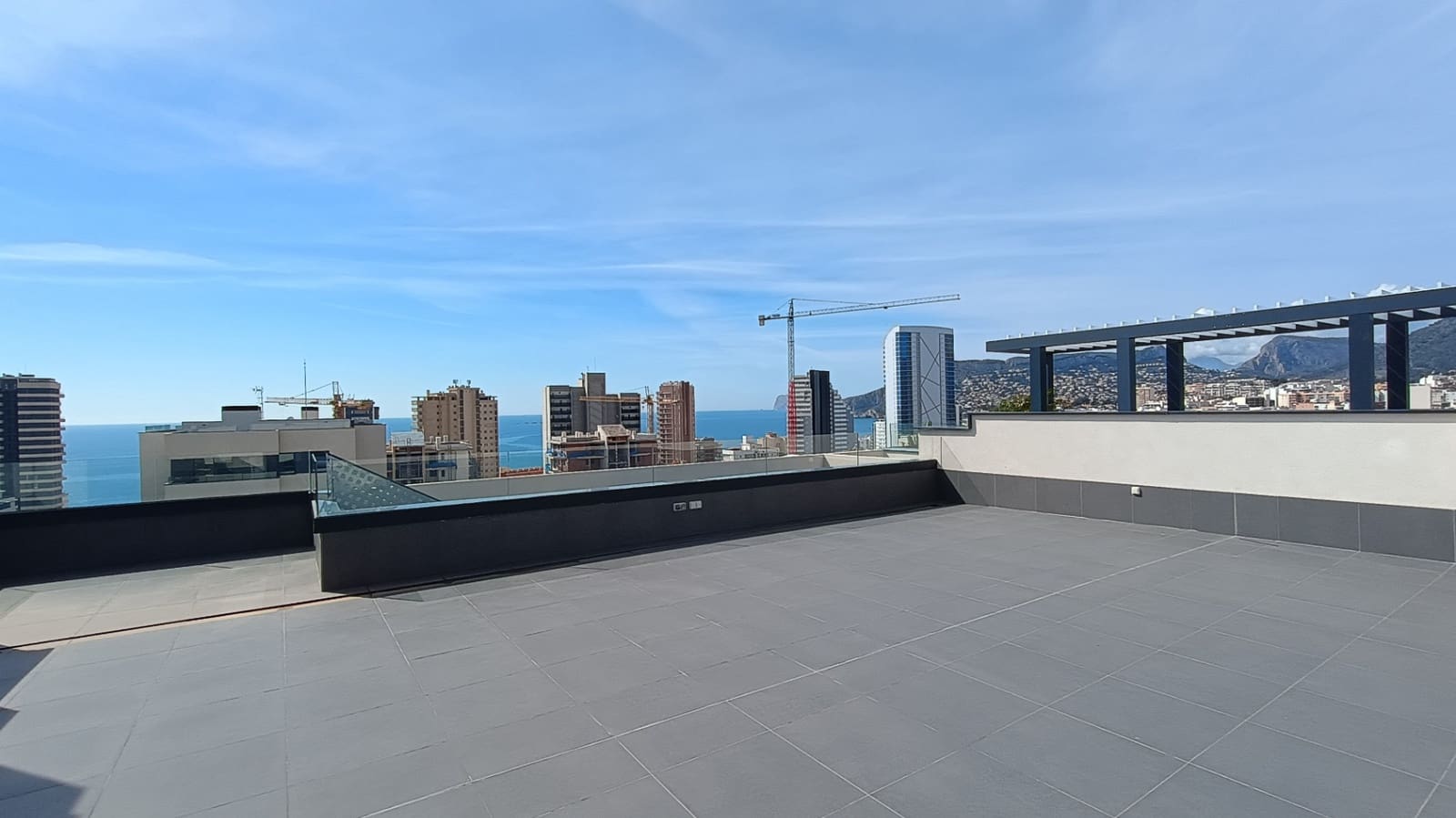 2 bedroom Penthouse for sale in Calpe / Calp with pool garage - € 549,000 (Ref: 9670115)