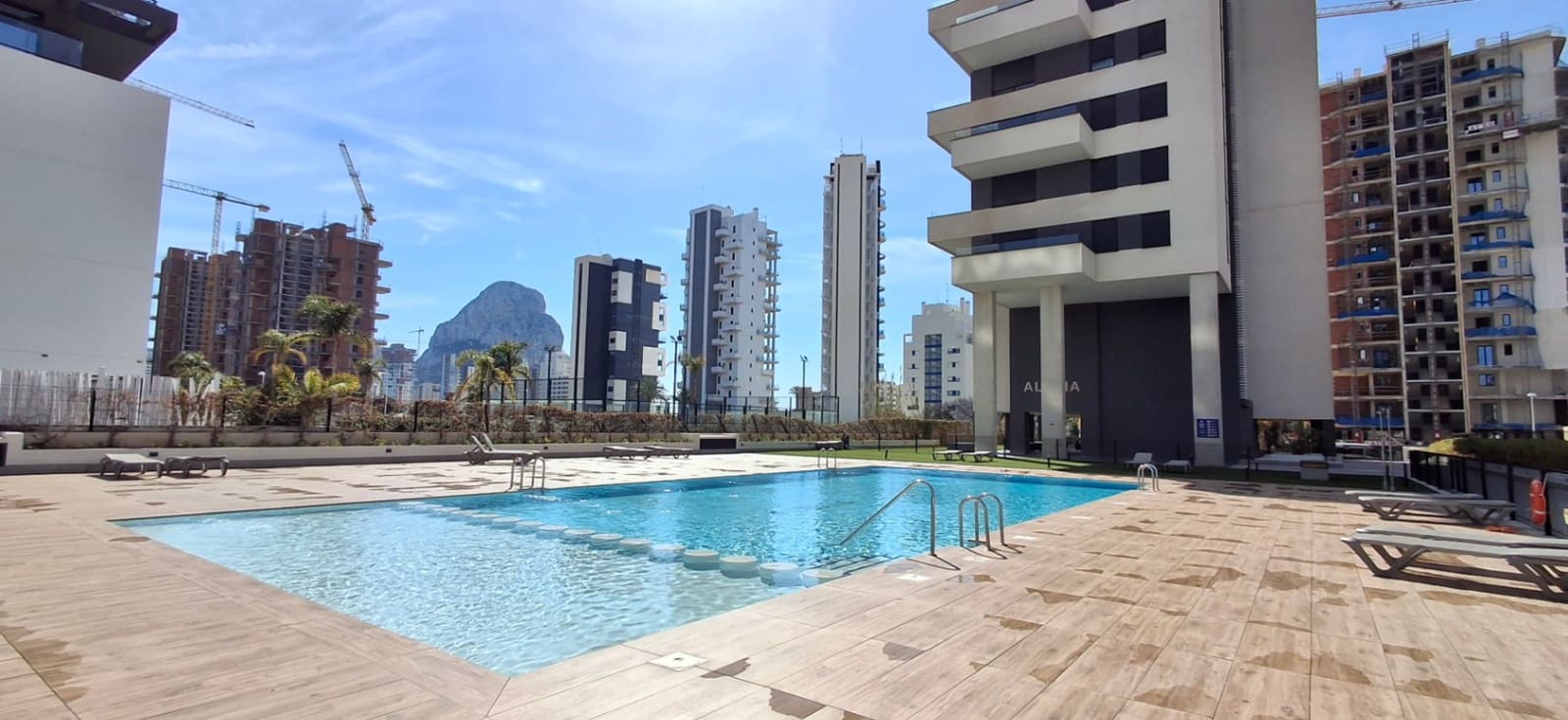 2 bedroom Penthouse for sale in Calpe / Calp with pool garage - € 549,000 (Ref: 9670115)