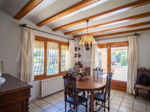 4 makuuhuone Huvila myytävänä paikassa Partides comunes - Adsubia, Javea / Xàbia mukana 
autotalli - 1 840 000 € (Ref: 9676965)