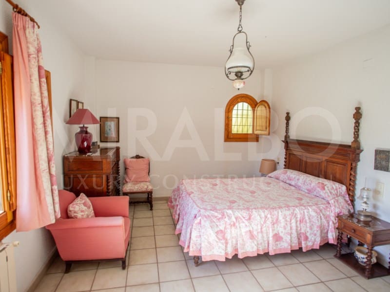 4 bedroom Villa for sale in Javea / Xabia with garage - € 1,840,000 (Ref: 9676965)