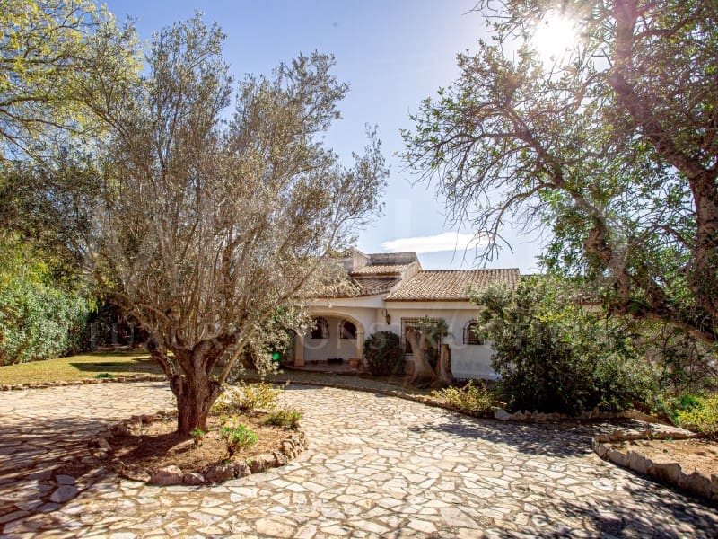 4 bedroom Villa for sale in Javea / Xabia with garage - € 1,840,000 (Ref: 9676965)