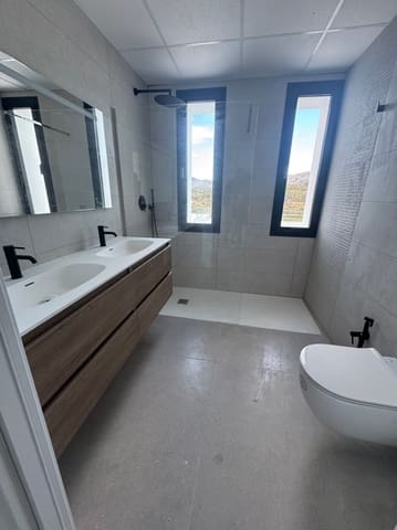 3 makuuhuone Huvila myytävänä paikassa Calpe / Calp mukana uima-altaan - 1 135 000 € (Ref: 9679571)