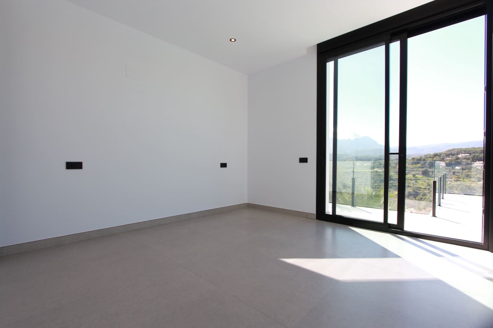 3 sovrum Villa till salu i Calpe / Calp med pool garage - 1 135 000 € (Ref: 9679571)