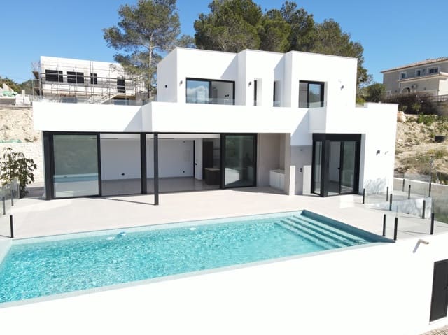 3 bedroom Villa for sale in Calpe / Calp with pool garage - € 1,135,000 (Ref: 9679571)