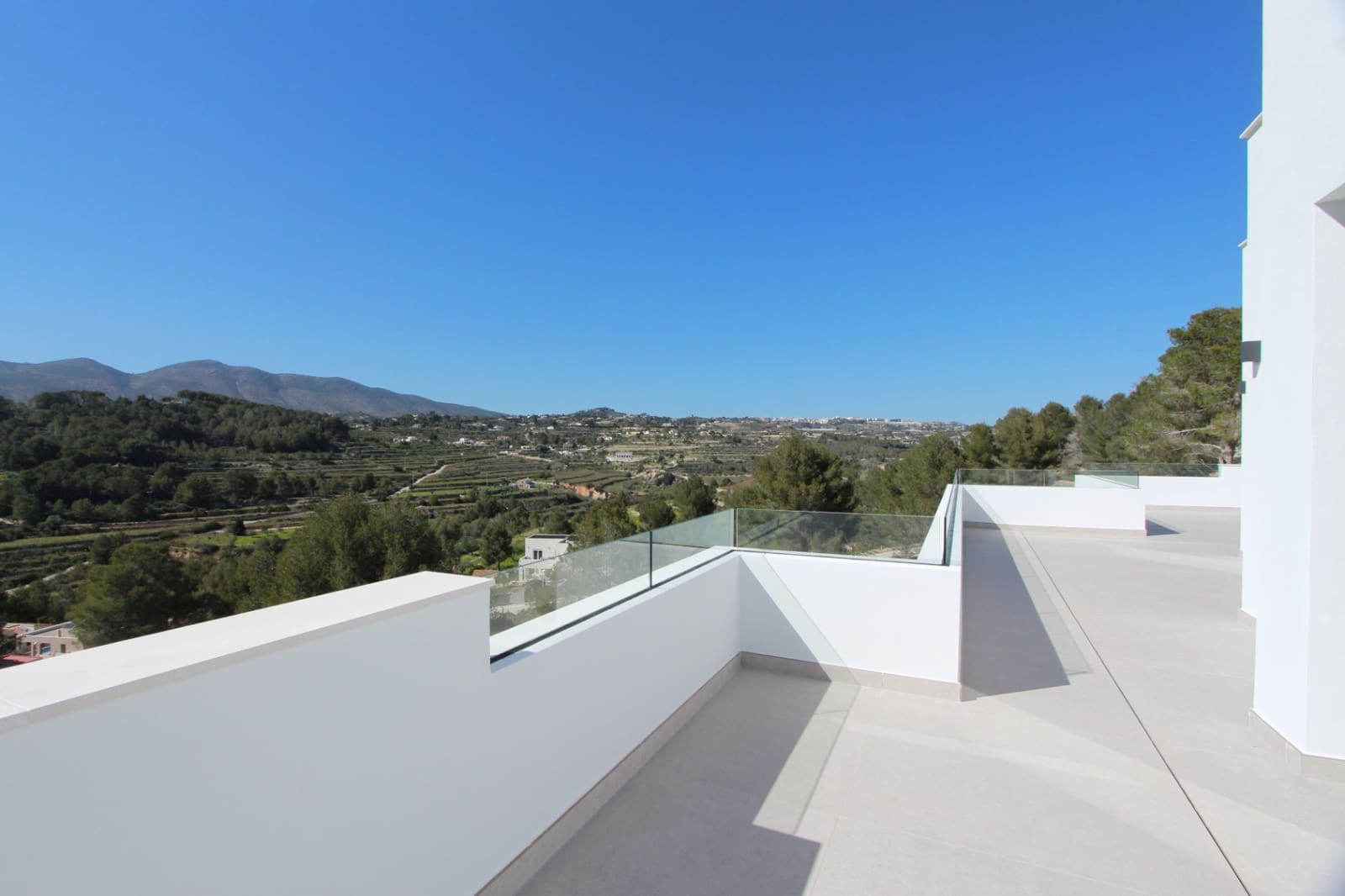 3 sovrum Villa till salu i Calpe / Calp med pool garage - 1 135 000 € (Ref: 9679571)