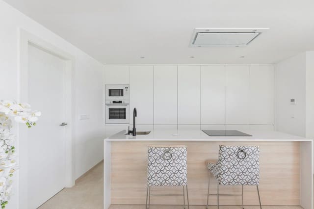 Chalet de 2 habitaciones en Las Lomas de Rame - Bahía Bella, Los Alcázares en venta con piscina - 439.000 € (Ref: 9726414)