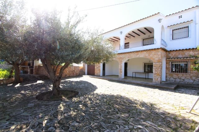 6 soveværelse Villa til salg i Benissa med swimmingpool garage - € 890.000 (Ref: 9751667)