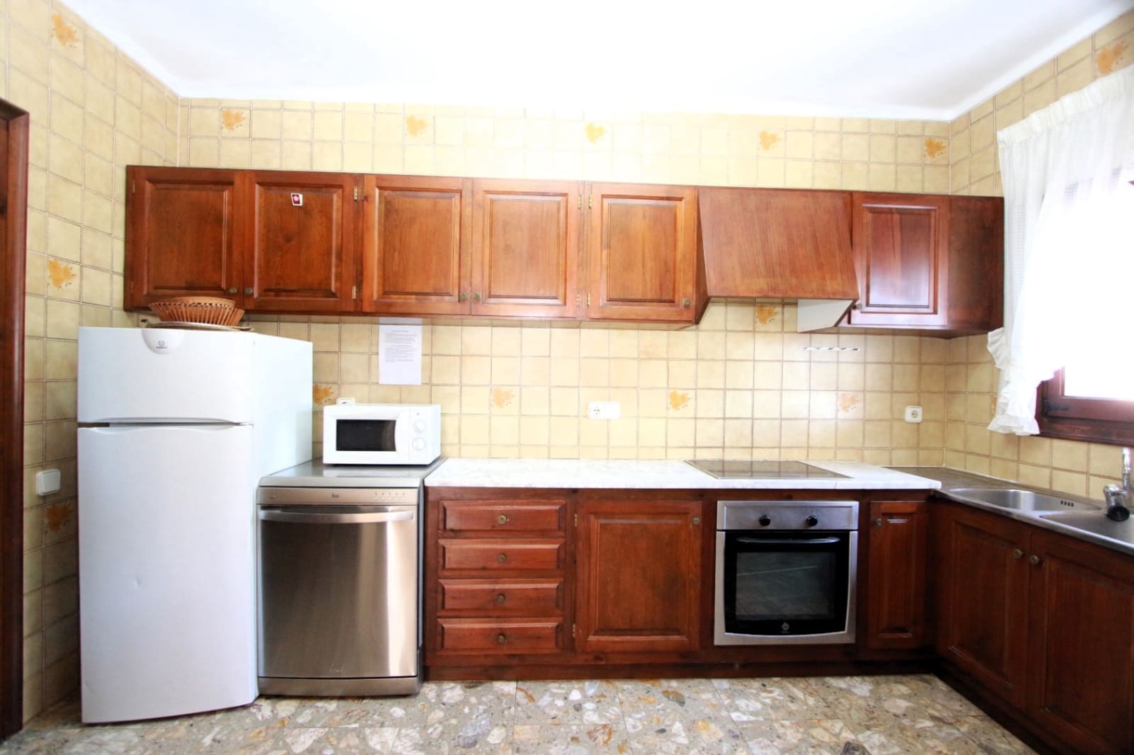 6 soveværelse Villa til salg i Benissa med swimmingpool garage - € 890.000 (Ref: 9751667)