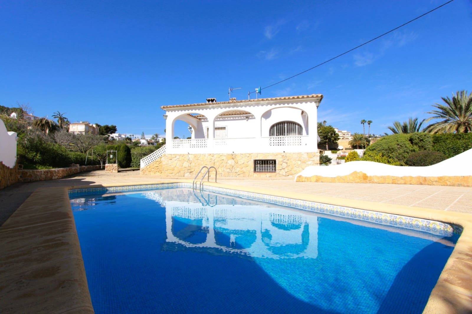 6 soveværelse Villa til salg i Benissa med swimmingpool garage - € 890.000 (Ref: 9751667)